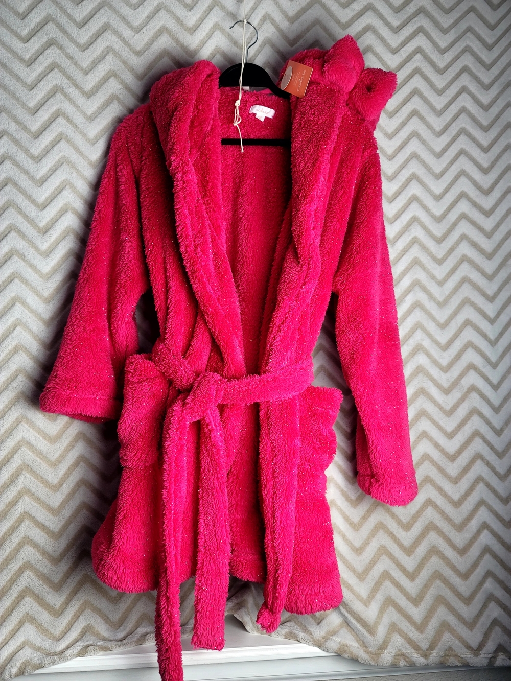 Colsie Vibrant Hot Pink Plush Robe with Tag